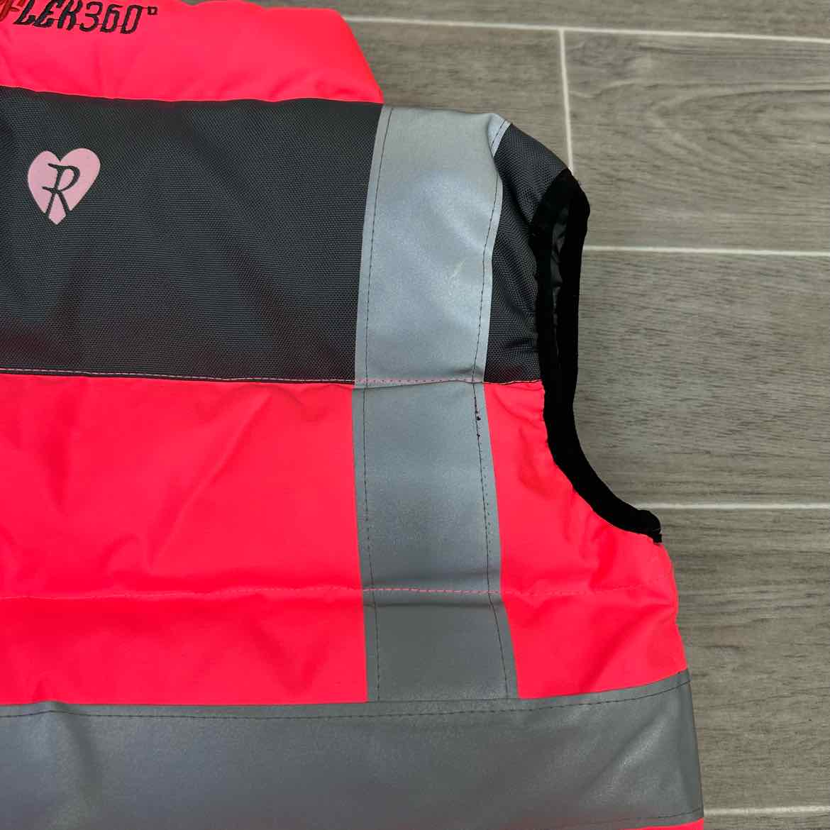 RockFish Riders Hi Viz Vest, Size 10 / 11