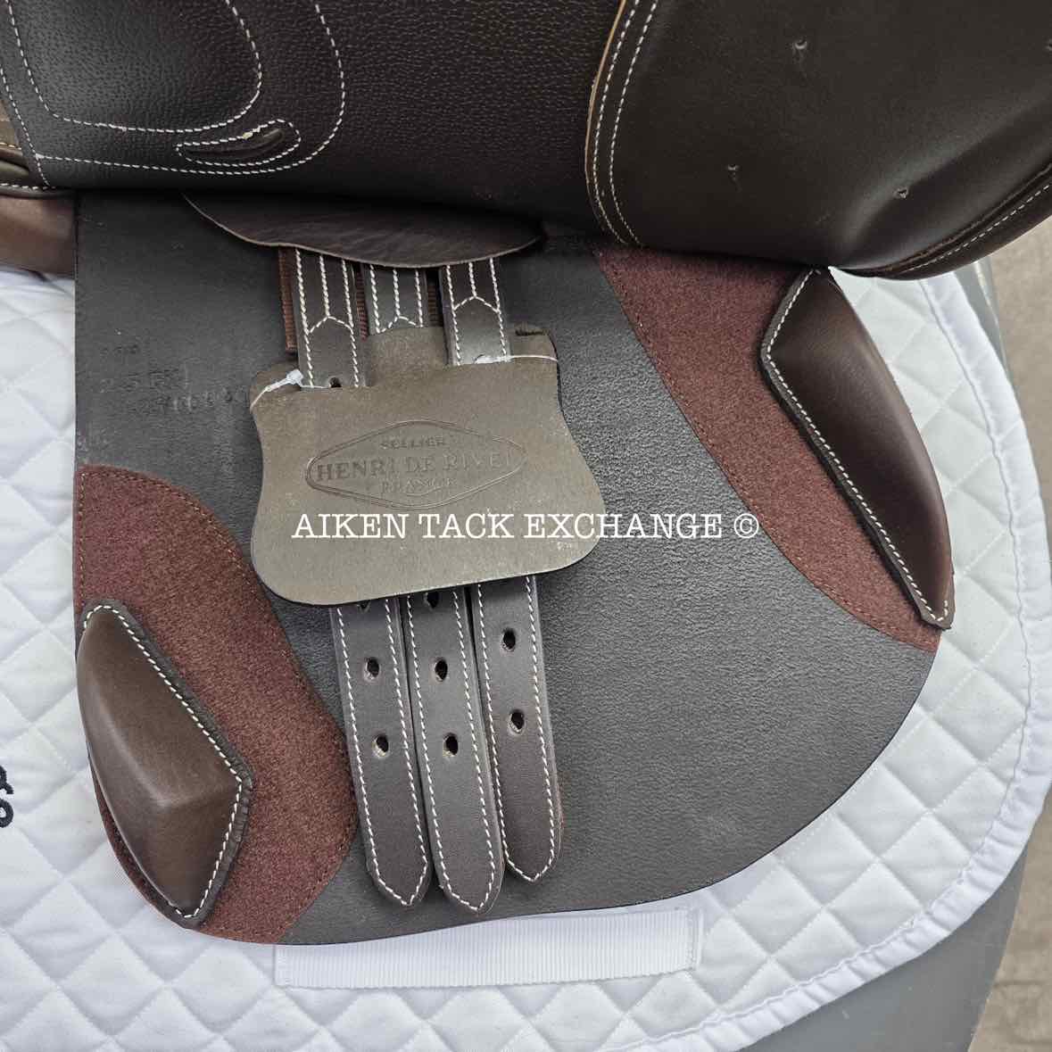 HDR - Henri de Rivel Evolution IGP Close Contact Jump Saddle, 18" Seat, Adjustable Tree - Changeable Gullet, Foam Panels
