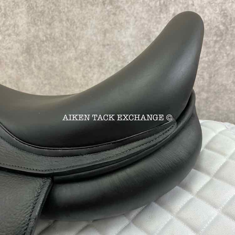 **SOLD** 2015 Voltaire Adelaide Monoflap Dressage Saddle, 17" Seat, 2A Flap, Medium Wide Tree, XFIN Panels, Full Buffalo Leather
