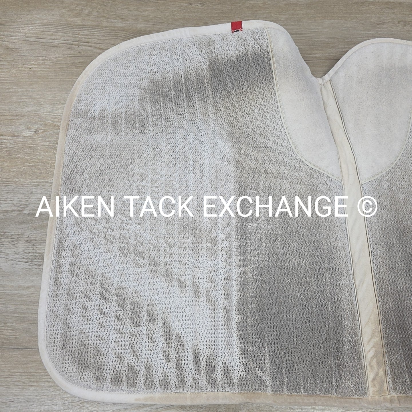 Toklat T32 TechQuilt Non-Slip Dressage Saddle Pad