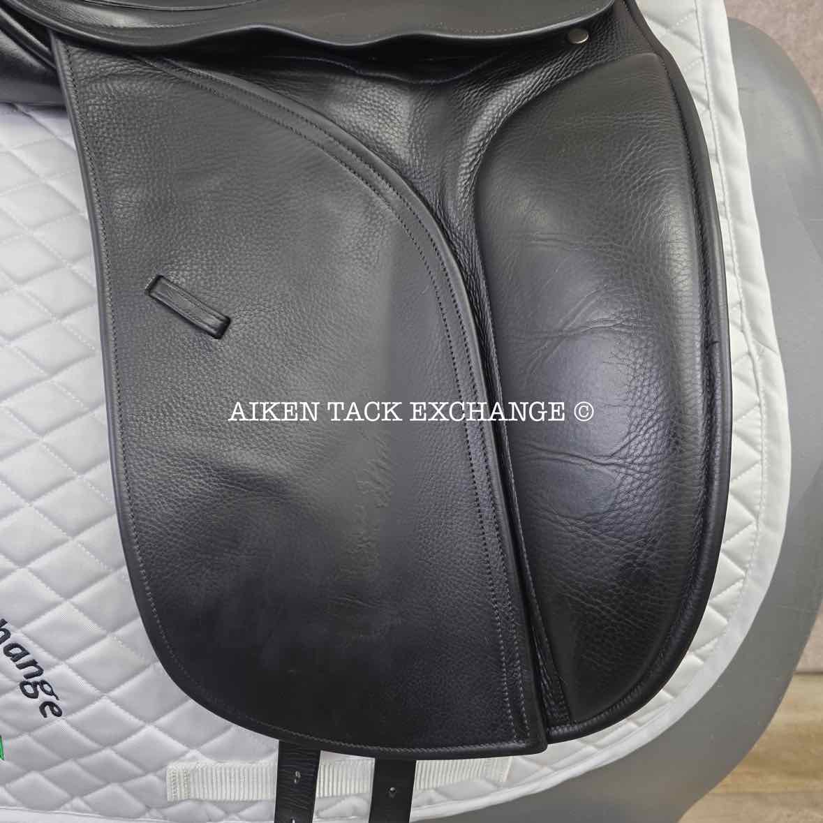 2013 County Perfection CC Dressage Saddle, 17" Seat, Medium Tree, Wool Flocked Panels