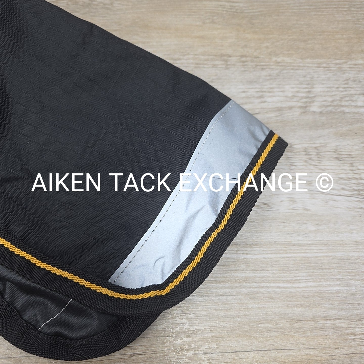 Bucas Quarter Sheet, Size Medium