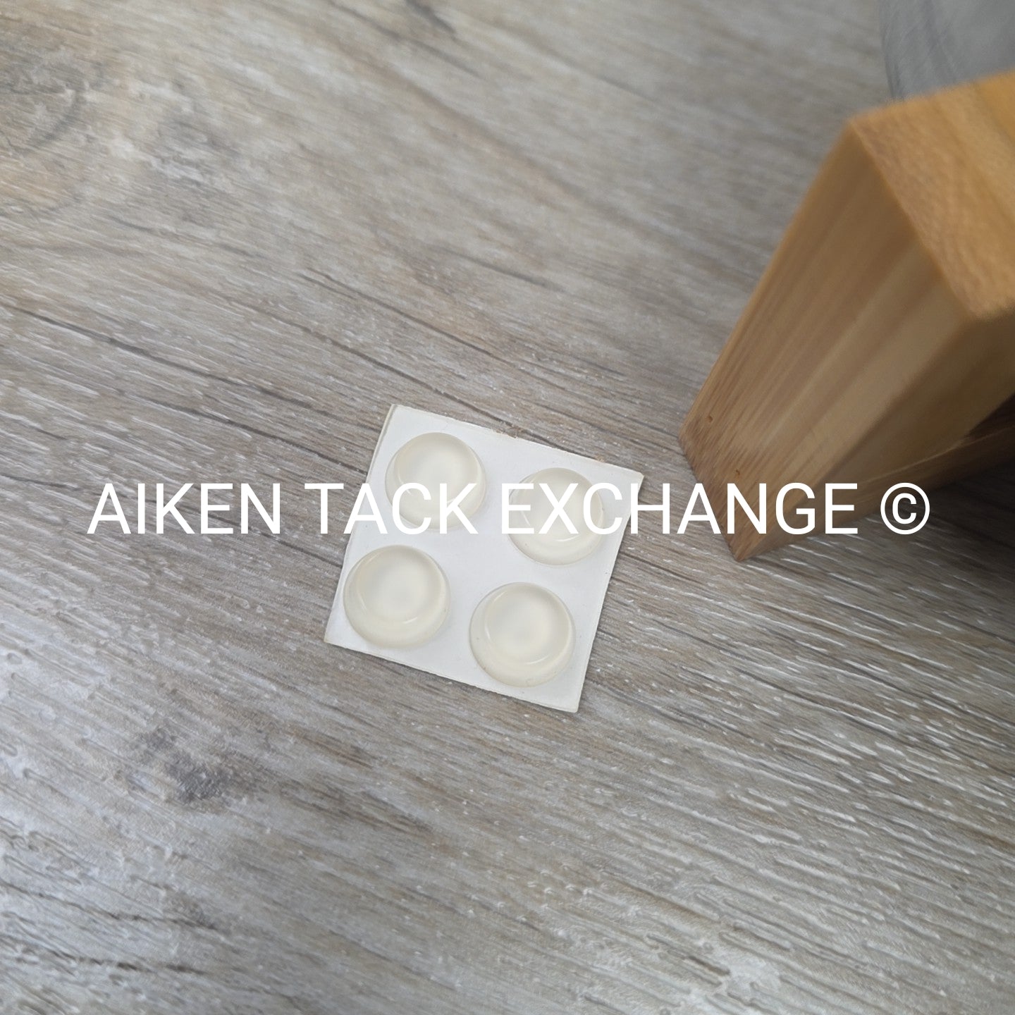 Elevated Ceramic Pet Feeder