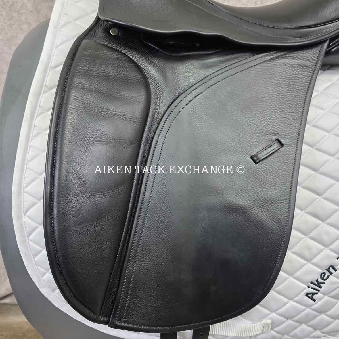 2013 County Perfection CC Dressage Saddle, 17" Seat, Medium Tree, Wool Flocked Panels