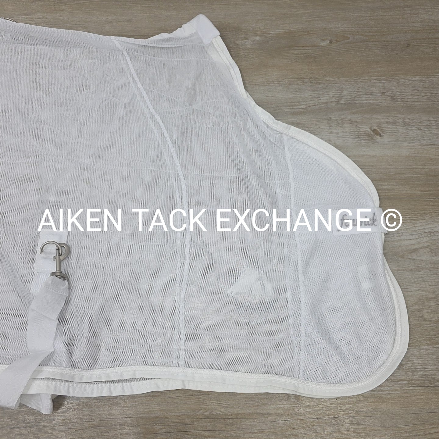 Fenwick Equestrian BodyGuard Mesh Cooler, White (has some marks) 62"