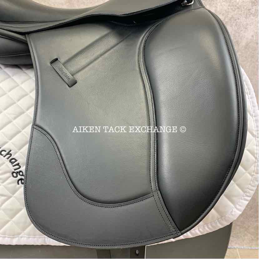**SOLD** 2024 Collegiate Esteem Dressage Saddle, 17.5" Seat, Adjustable Tree - Changeable Gullet, Wool Flocked Panels