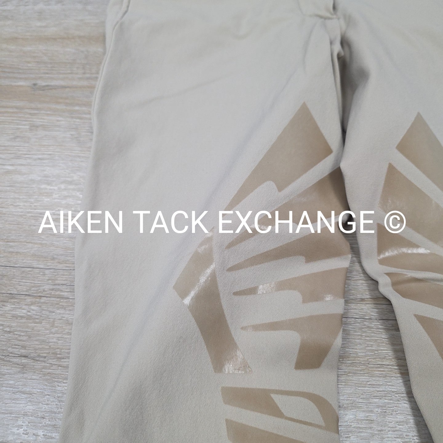Struck Silicone Grip Knee Patch, Size 24