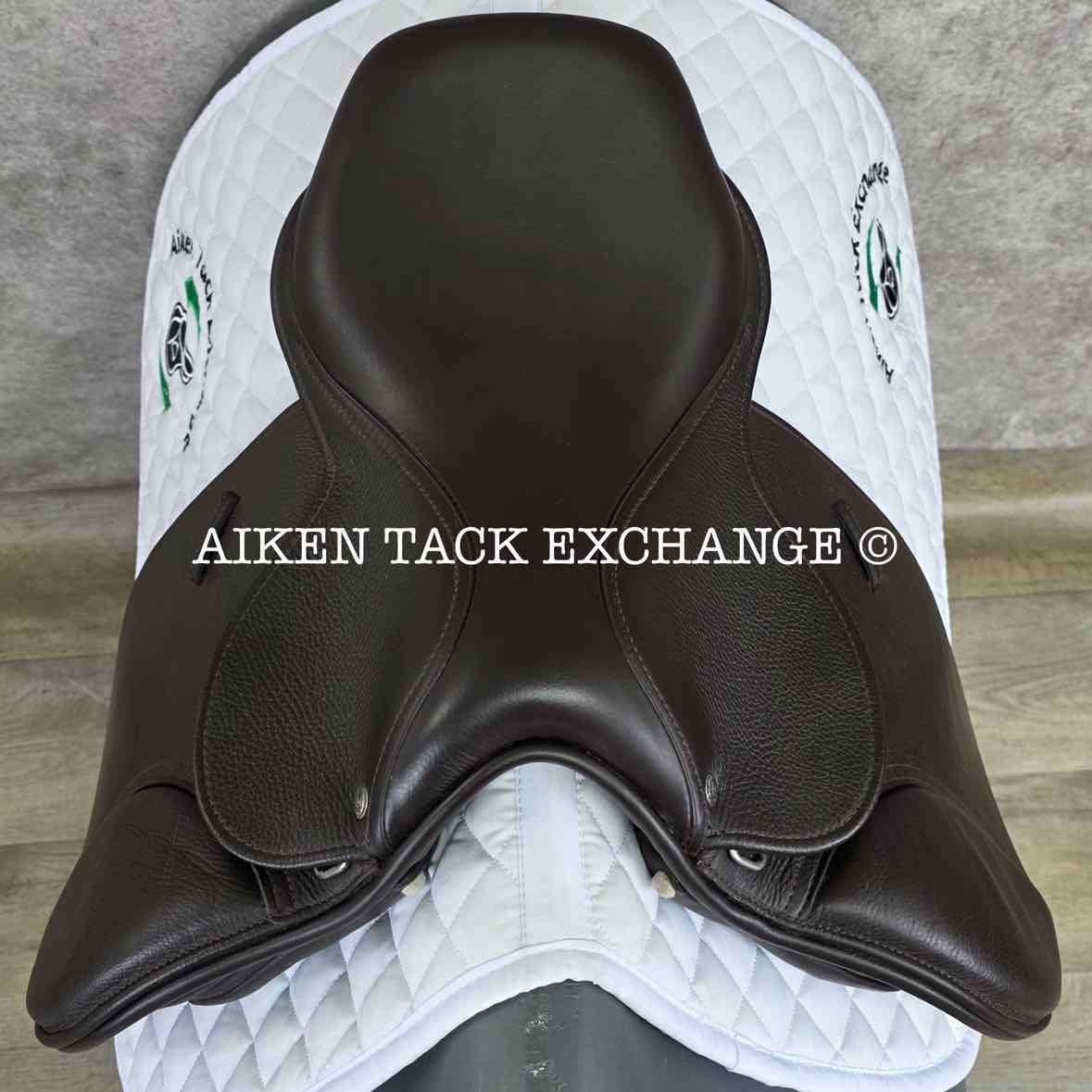 2017 Custom Saddlery Monte Carlo Jr Close Contact Jump Saddle, 15" Seat, Adjustable Tree, Wool Flocked Panels