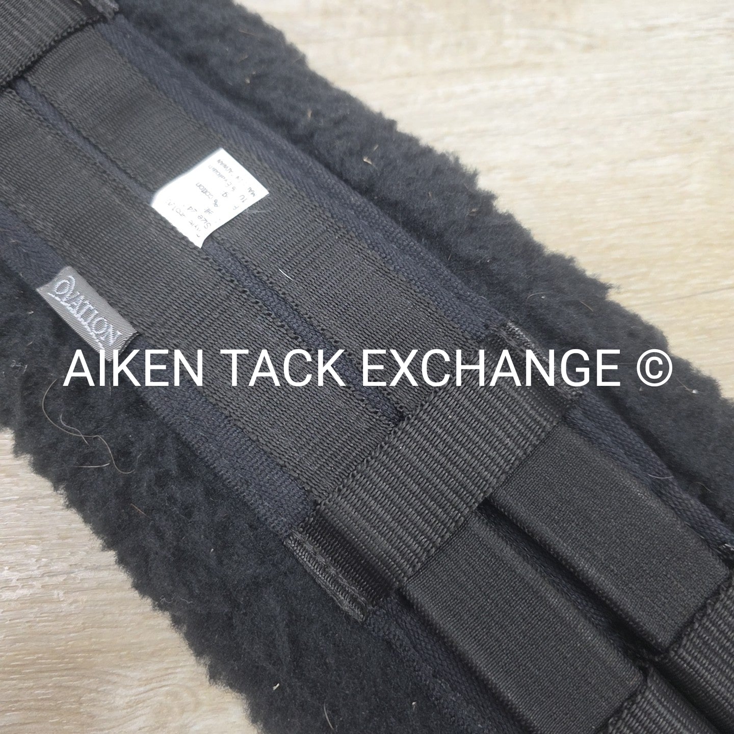 Ovation Fleece Dressage Girth, Black, 24"