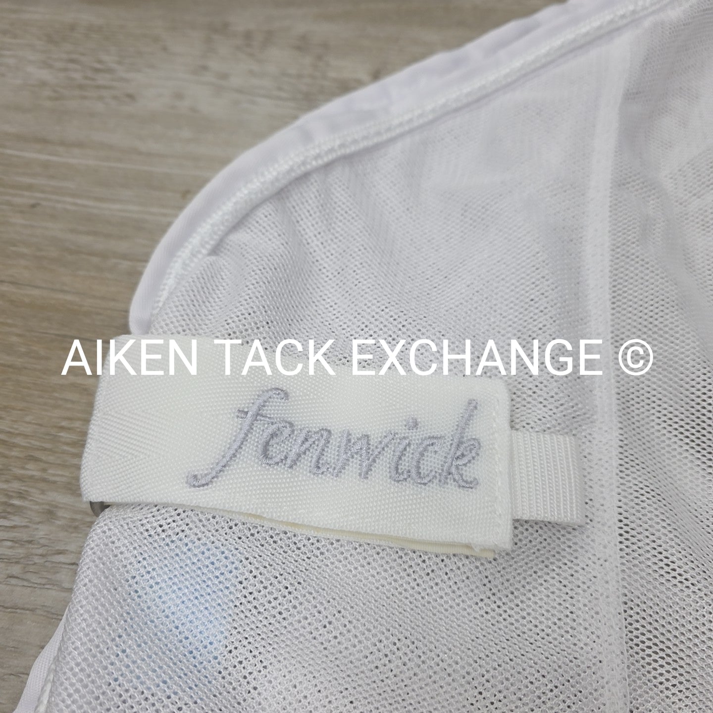 Fenwick Equestrian BodyGuard Mesh Cooler, White (has some marks) 62"