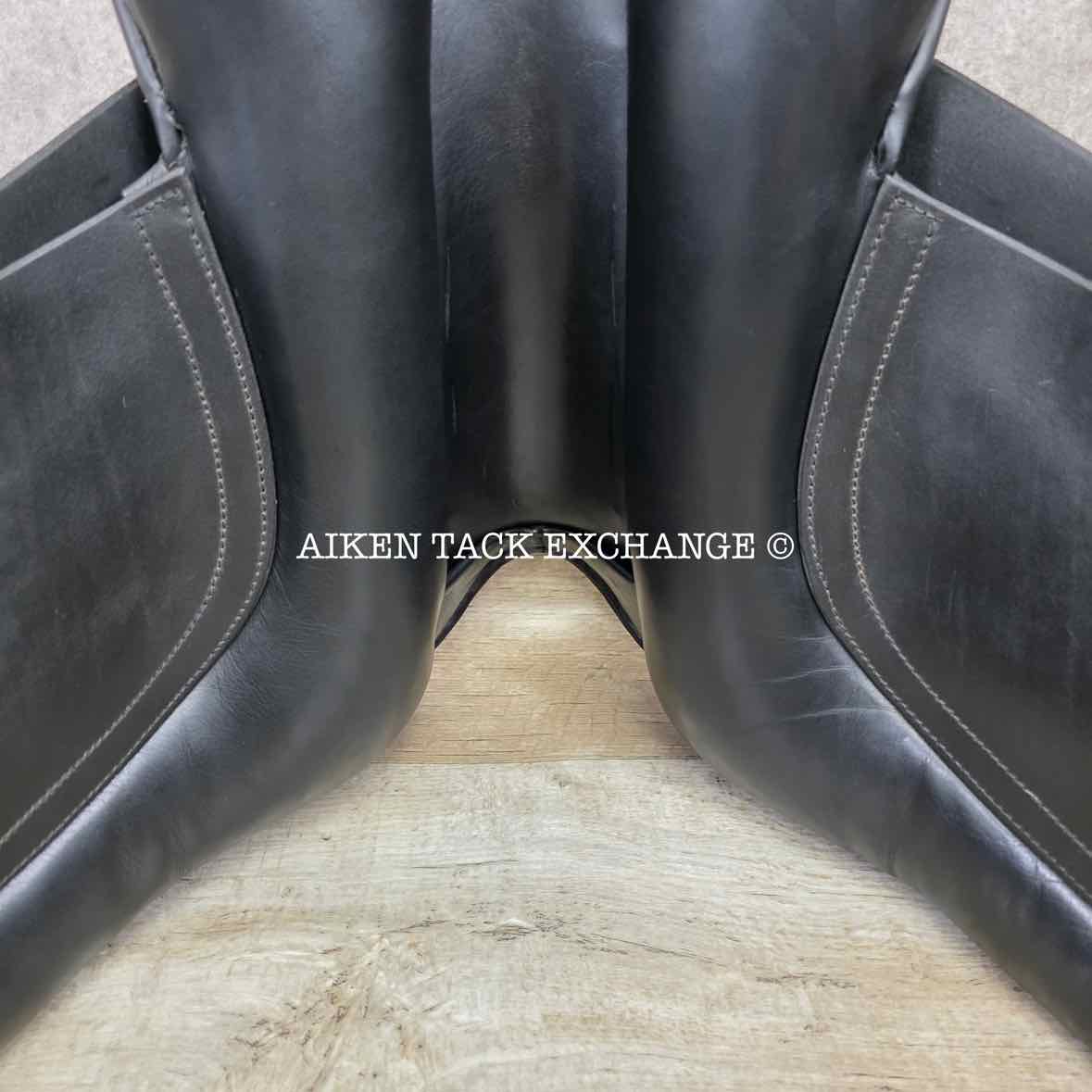 2007 Black Country Eloquence Dressage Saddle, 17.5" Seat, Medium Wide Tree, Wool Flocked Panels