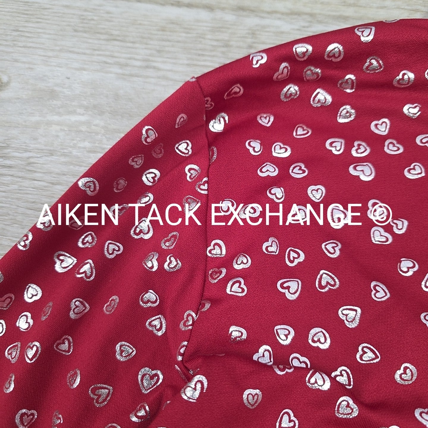 San Soleil SPF Sun Shirt, Red with Silver Hearts, Women's Size Medium