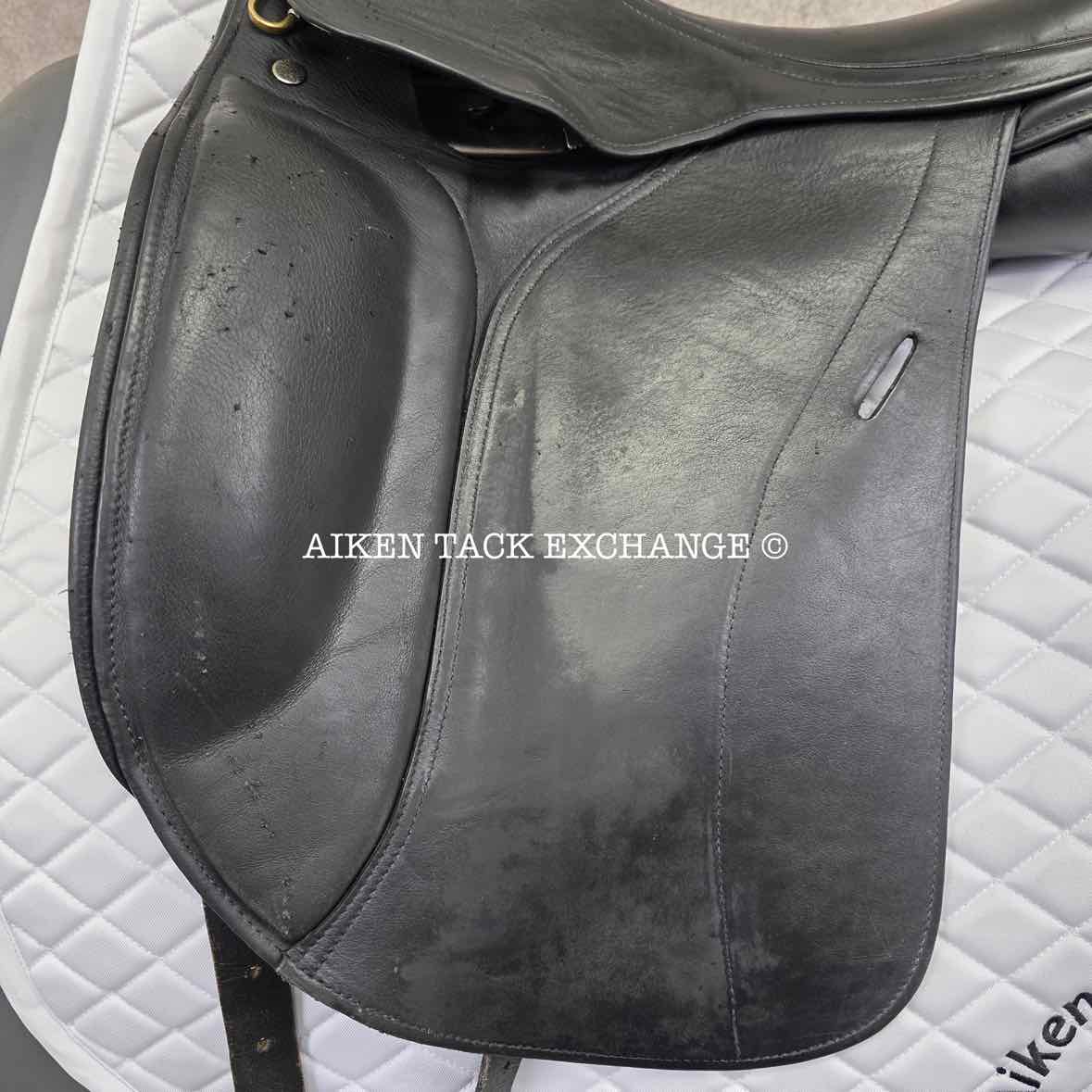 **SOLD** Warendorf Monoflap Dressage Saddle, 18" Seat, Short Flap, Medium Tree, Wool