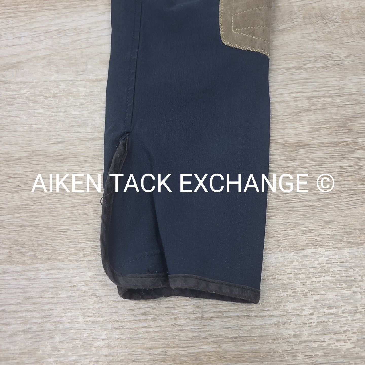 Tailored Sportsman Trophy Hunter Knee Patch Breeches, Size 14 L