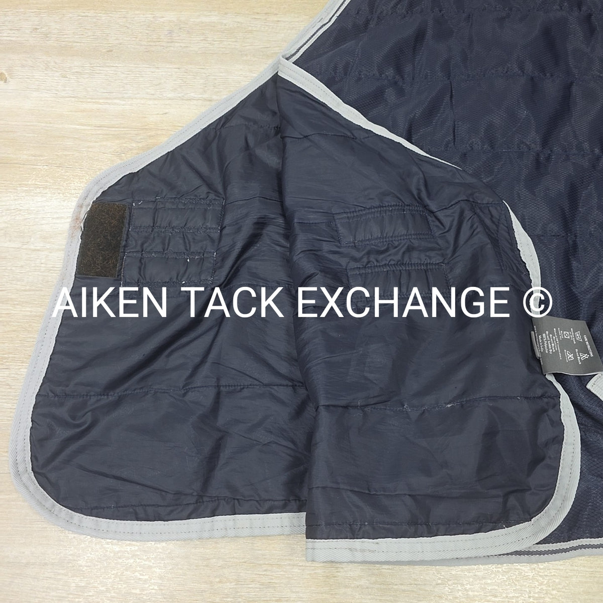 LeMieux Arika 100g fil Stable-Tek Rug, Size 81"