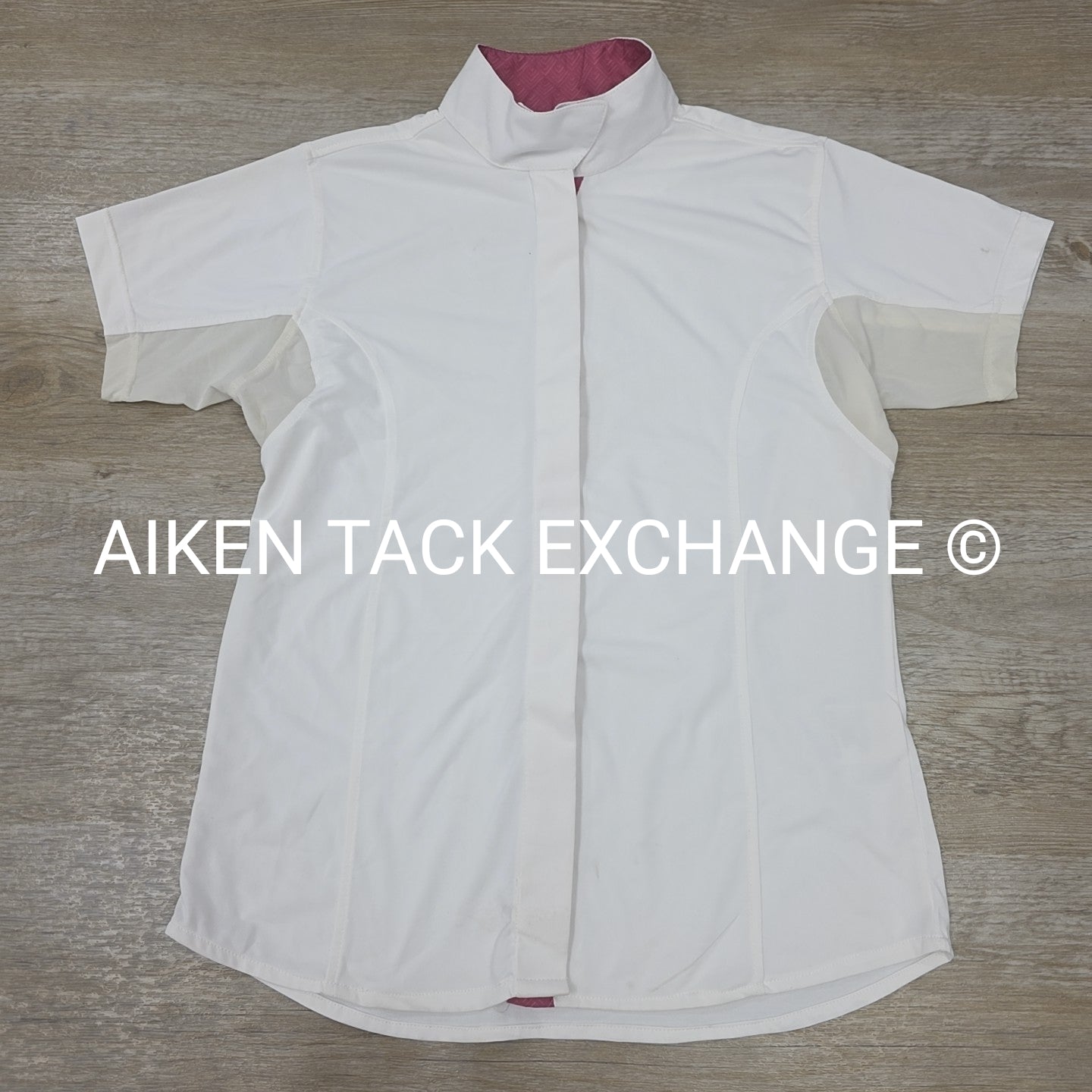 SmartPak Sun Shirt Short Sleeve Show Shirt, Size Medium