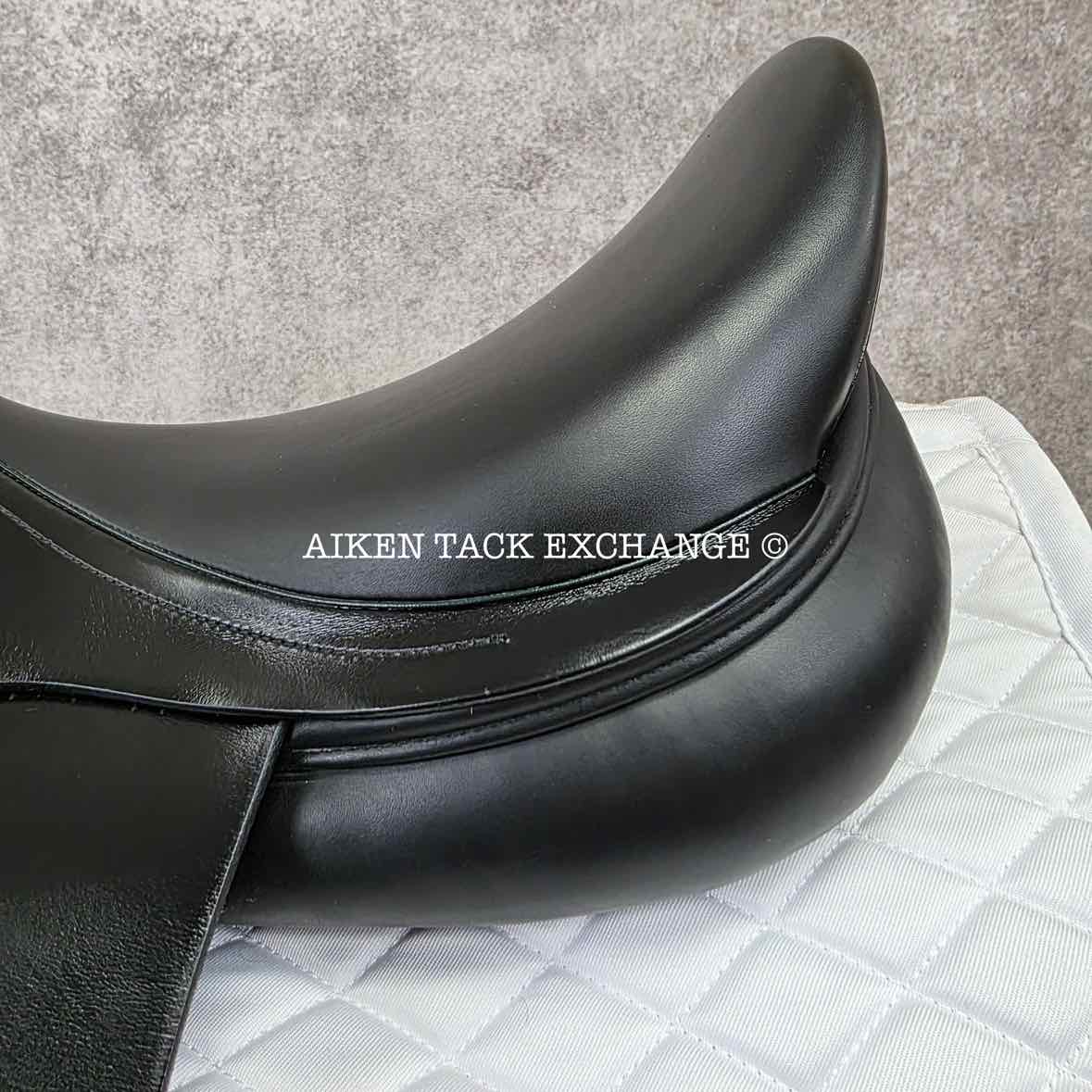 2014 Amerigo Vega Dressage Saddle, 17" Seat, Medium Wide, Wool Flocked Panels