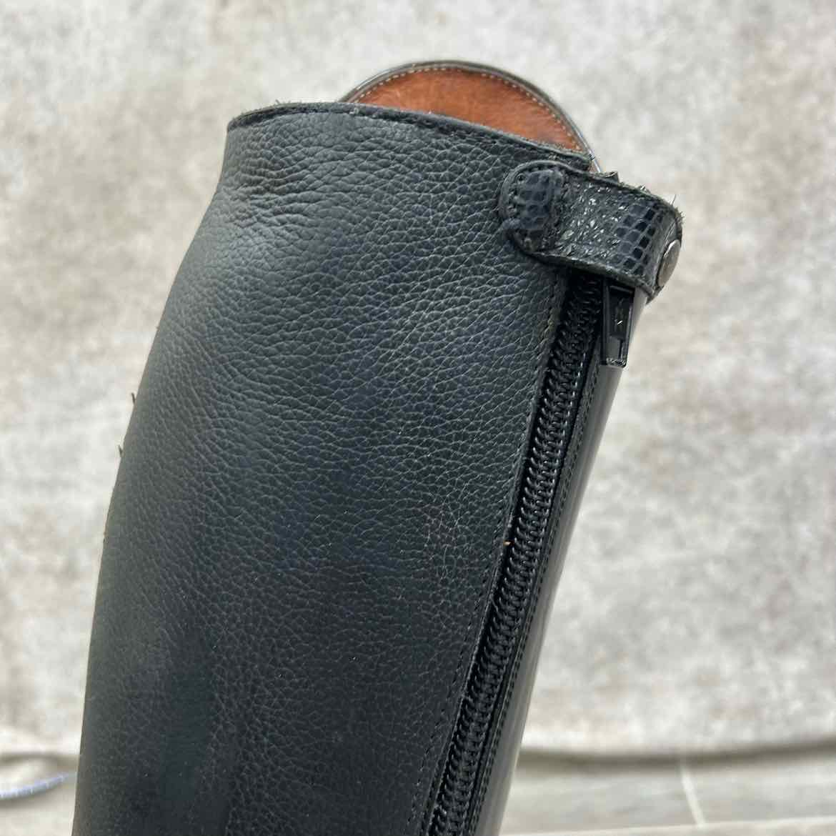 La Mundial Dressage Boot, Size 39 Calf Height 50 Width 37