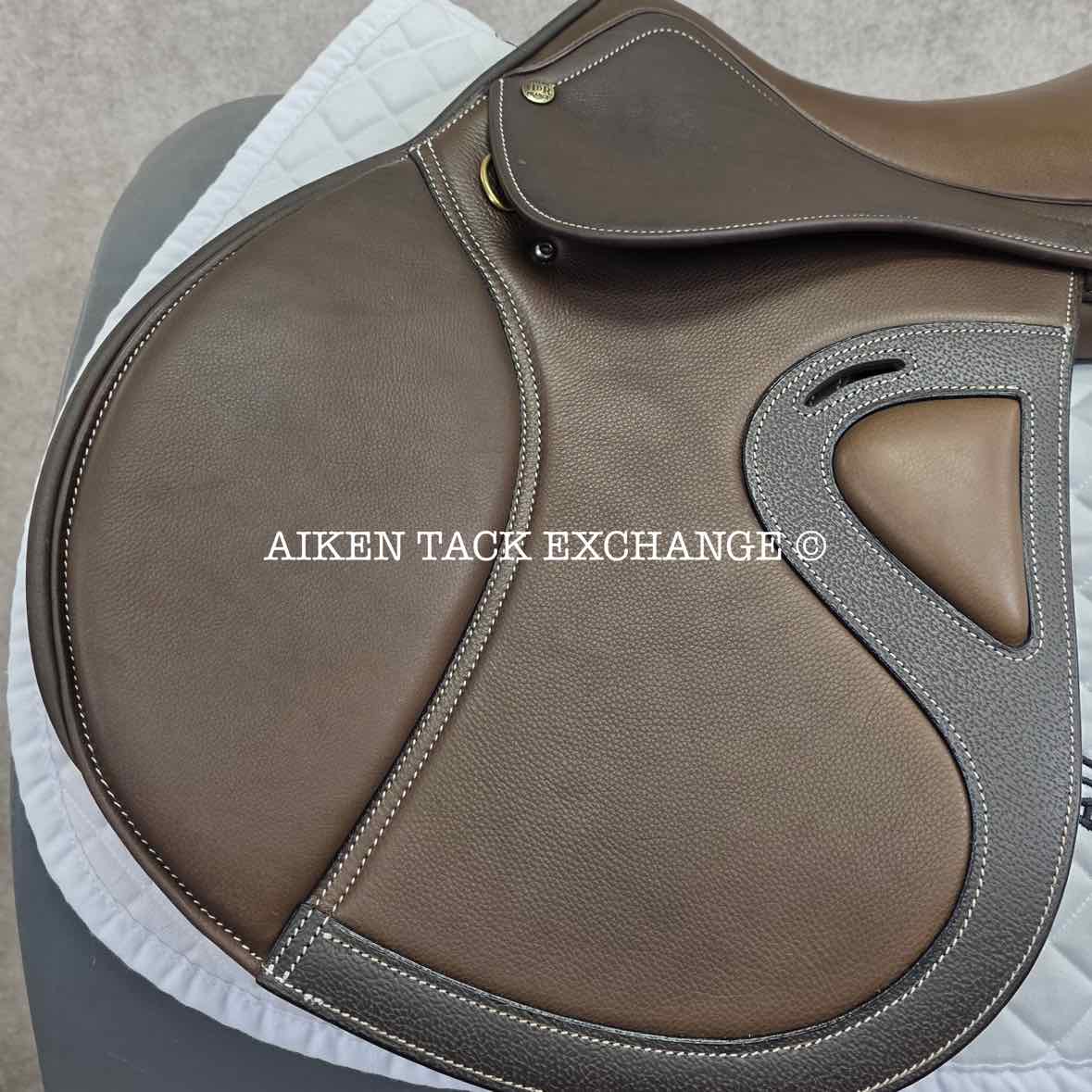 HDR - Henri de Rivel Evolution IGP Close Contact Jump Saddle, 18" Seat, Adjustable Tree - Changeable Gullet, Foam Panels