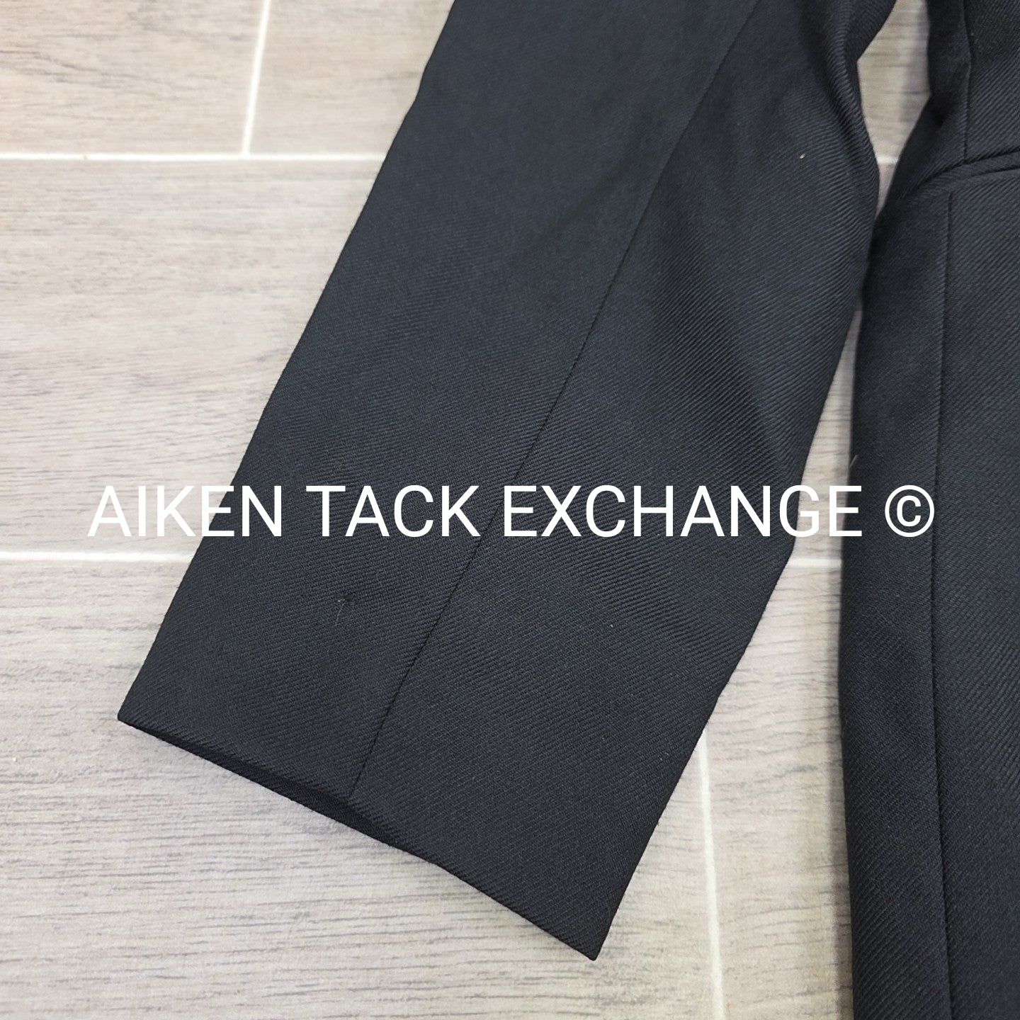 The Elite Show Coat, Size 14 T