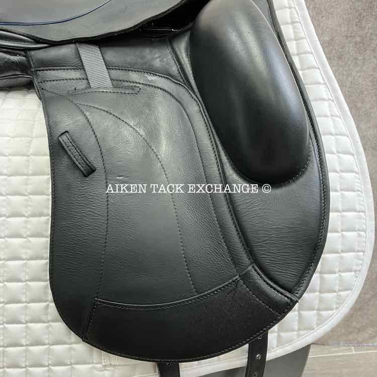 **SOLD** 2020 Custom Saddlery Wolfgang Omni Monoflap Dressage Saddle, 17.5" Seat, Adjustable Tree, Wool Flocked Panels