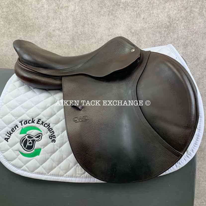 **SOLD** 2011 CWD SE02 Close Contact Jump Saddle, 17.5" Seat, 3C Flap, Medium Tree, Foam Panels