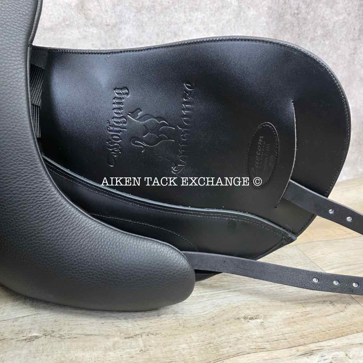 2025 Custom Saddlery Wolfgang Constanze 2 Monoflap Dressage Saddle, 17.5" Seat, Adjustable Tree, Wool Flocked Panels