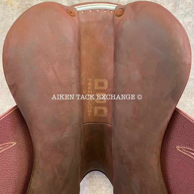 2023 Devoucoux Chiberta K Monoflap Jump Saddle, 16.5" Seat, 0KA Flap, Medium Tree, D3D Panels, Full Buffalo Leather