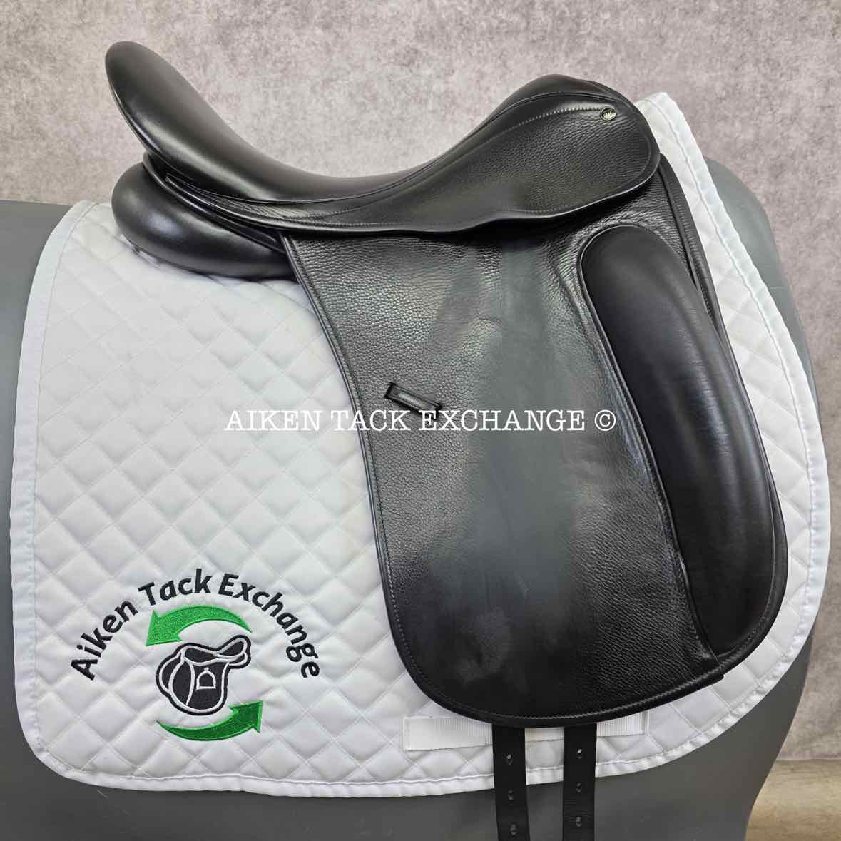 **SOLD** 2013 County Perfection Dressage Saddle, 17.5" Seat, Narrow Tree, Wool Flocked Panels
