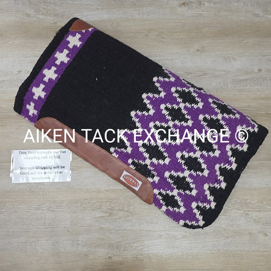 Showman Western Saddle Pad