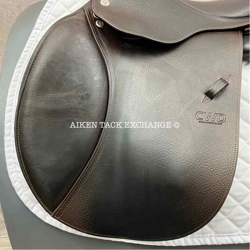 2018 CWD SE03 Close Contact Jump Saddle, 17.5" Seat, 3L Flap, Medium Wide Tree, Foam Panels