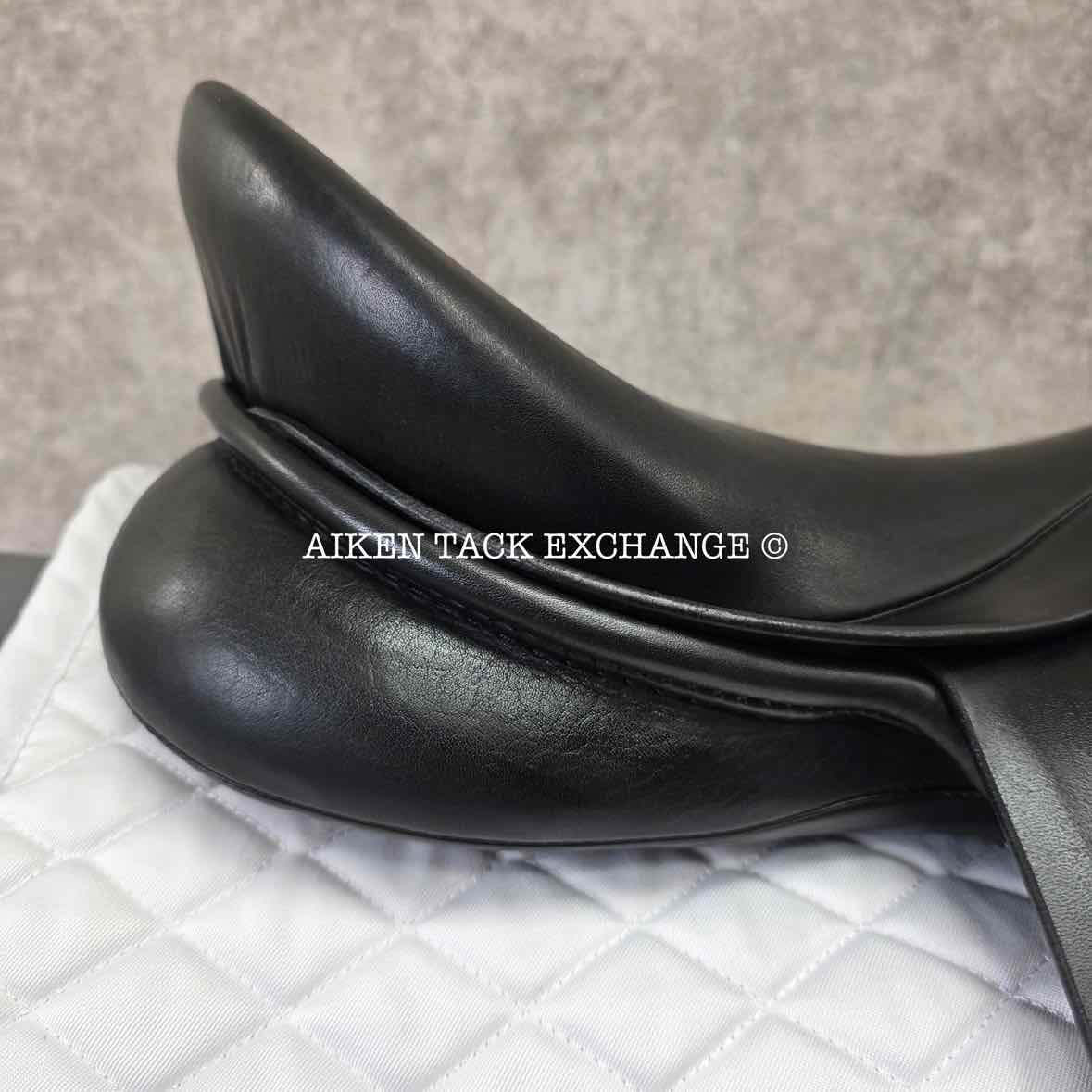 2006 Passier Corona Dressage Saddle, 18" Seat, Long Flap, Medium Wide Tree, Wool Flocked Panels