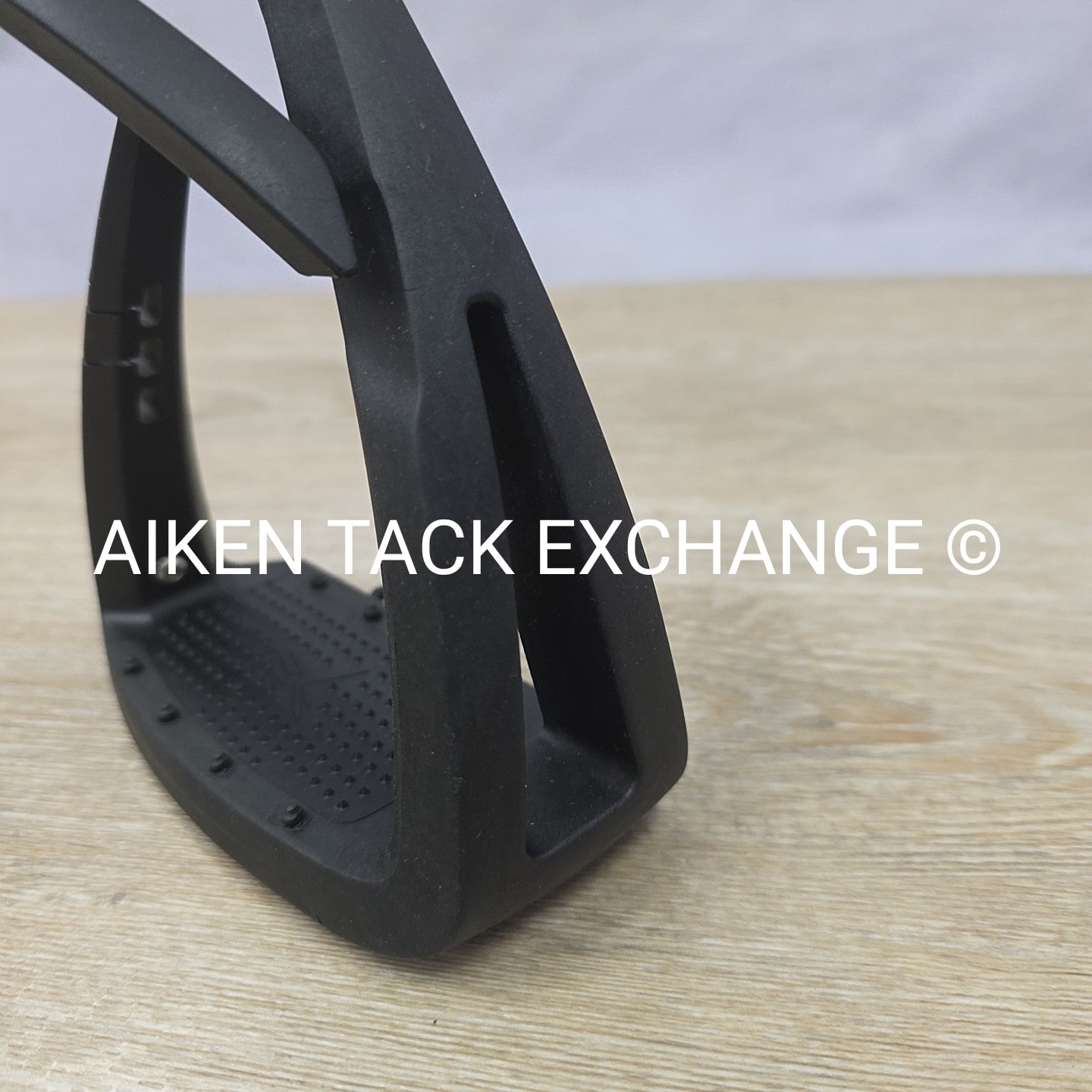 Freejump Soft'Up Lite Stirrups, 4.25"