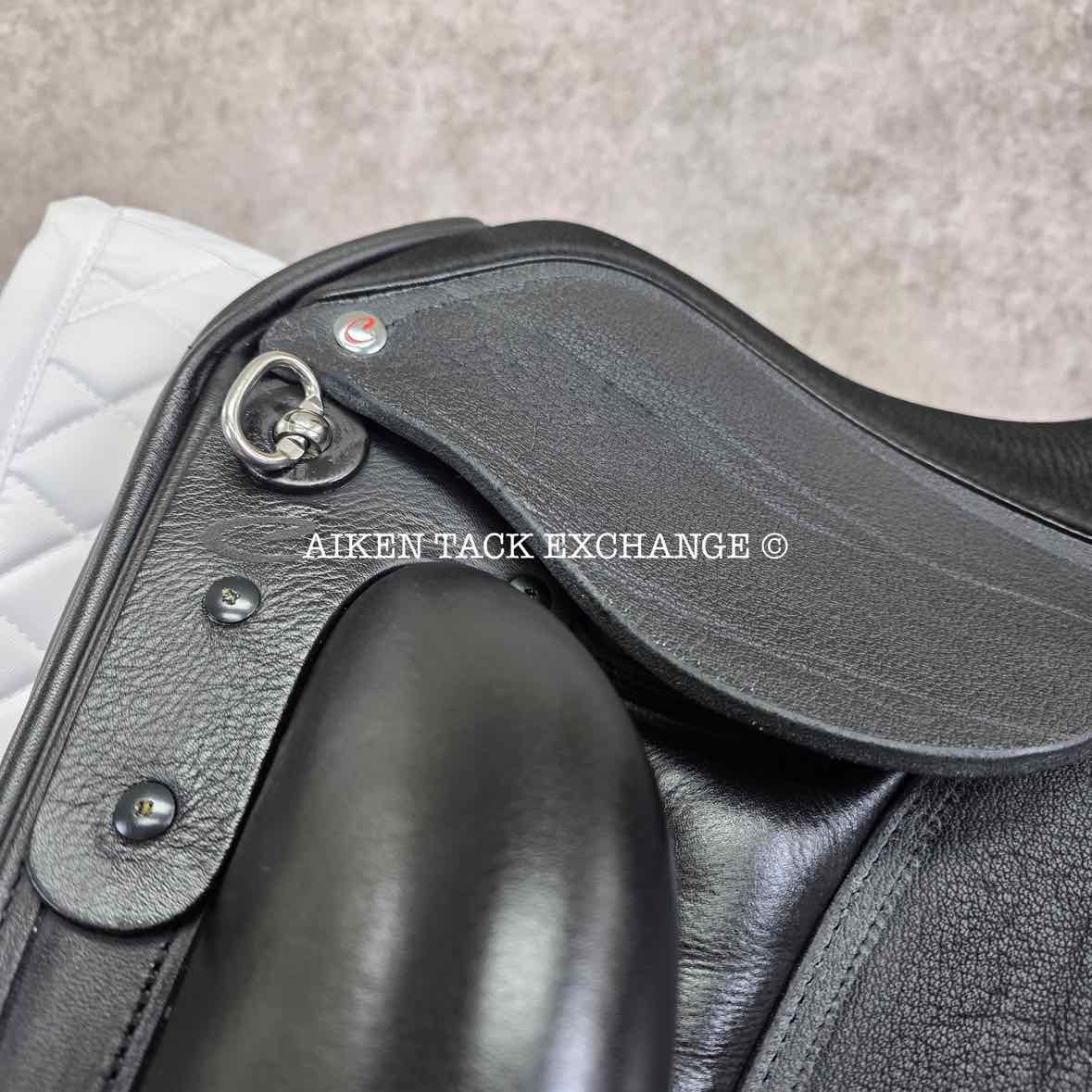 2025 Custom Saddlery Wolfgang Constanze 2 Monoflap Dressage Saddle, 17.5" Seat, Adjustable Tree, Wool Flocked Panels