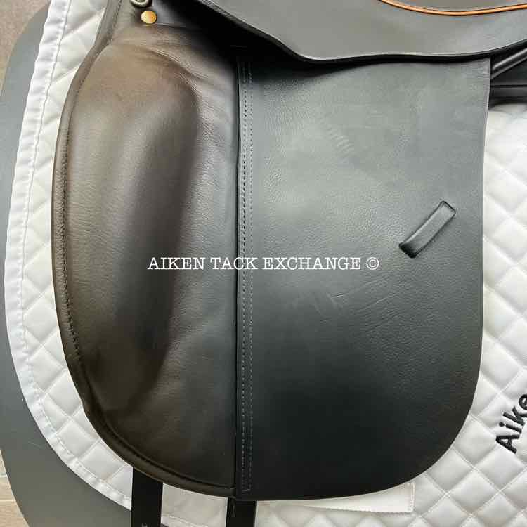 2019 Trilogy Amadeo Elite Dressage Saddle, 18" Seat, Medium Wide Tree, Wool Flocked Panels