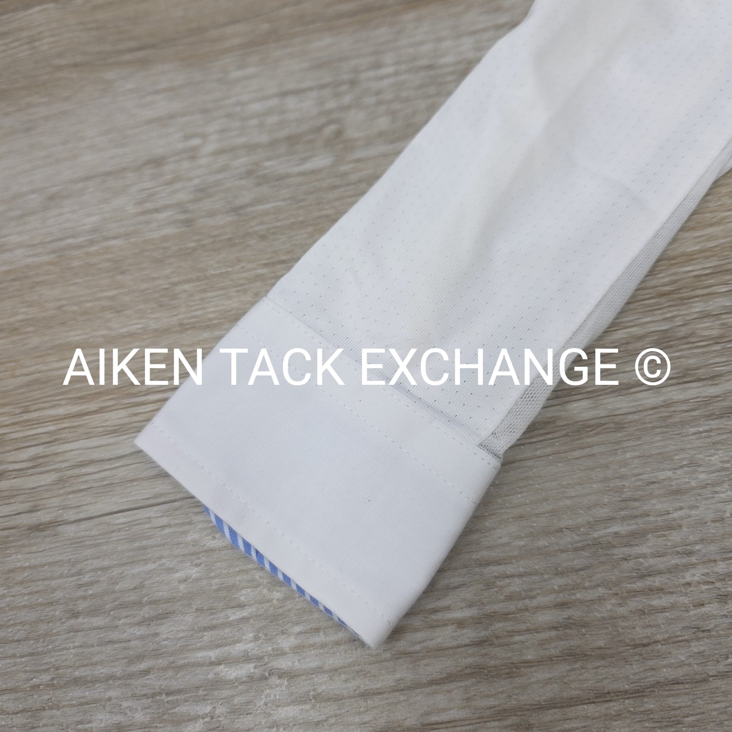 Essex Classics Talent Yarn Long Sleeve Sun Shirt Show Shirt, Size Medium