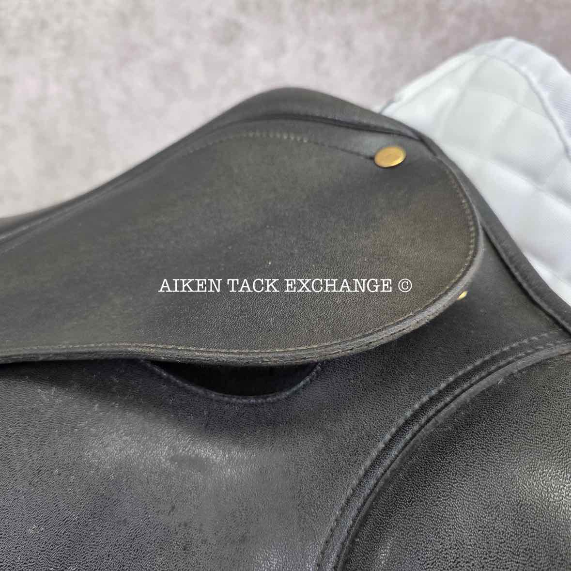 Wintec 500 Dressage Saddle, 17.5" Seat, Adjustable Tree - Changeable Gullet, CAIR Panels