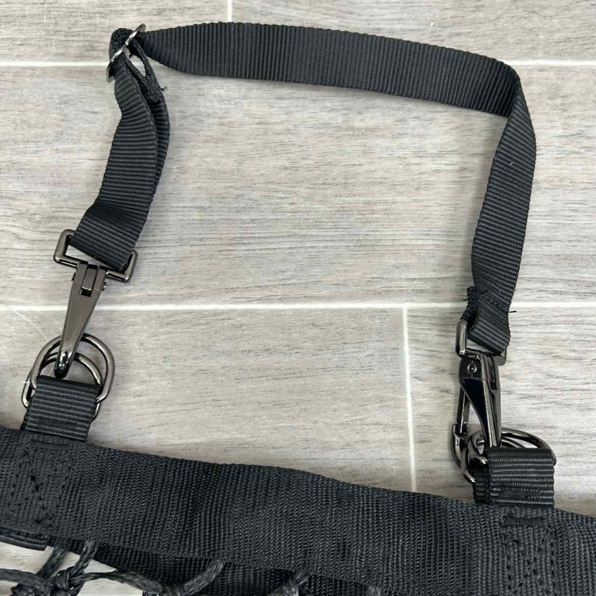 Kensington 4 Flake Slow Feed Hay Bag