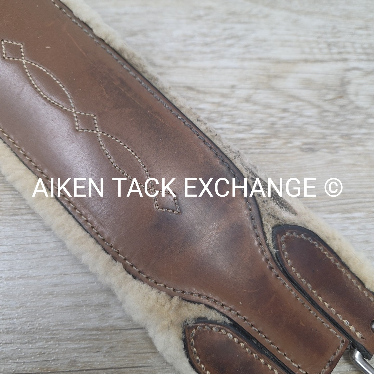 Beval Fleece Lined Girth with Single End Elastic, Brown, 50"
