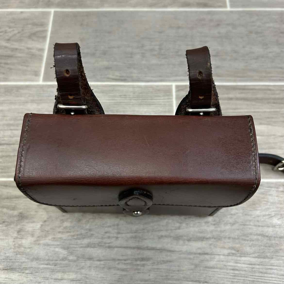 Ladies Sandwich Case with Sandwich Tin