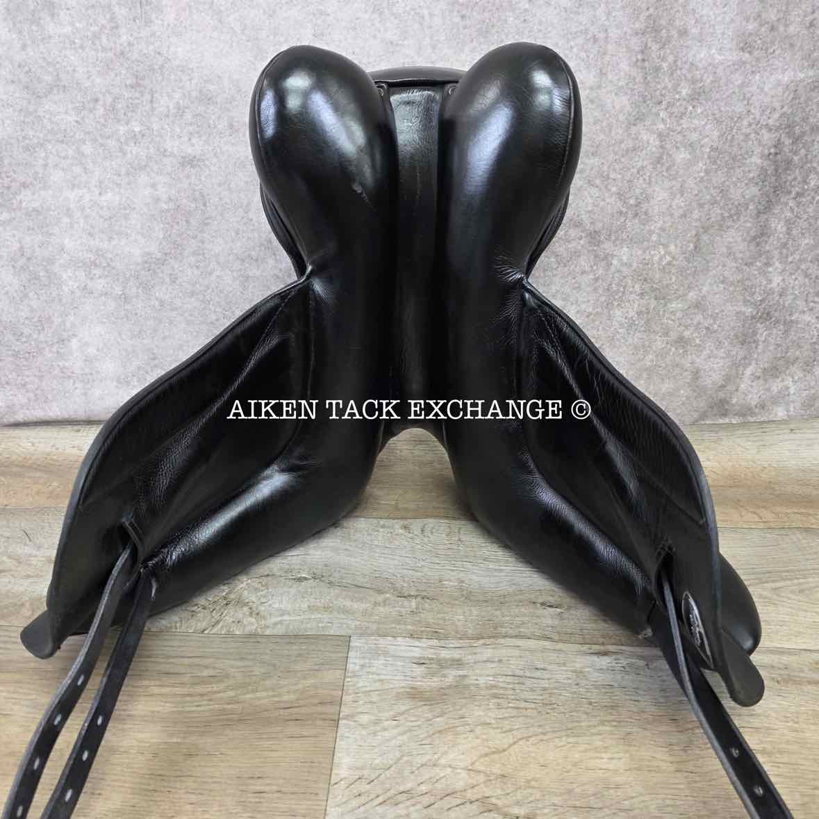 2015 Custom Saddlery Wolfgang Omni Dressage Saddle, 18" Seat, Adjustable Tree, Wool Flocked Panels