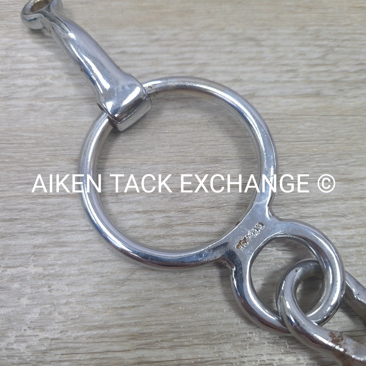 Blocker Tie Ring