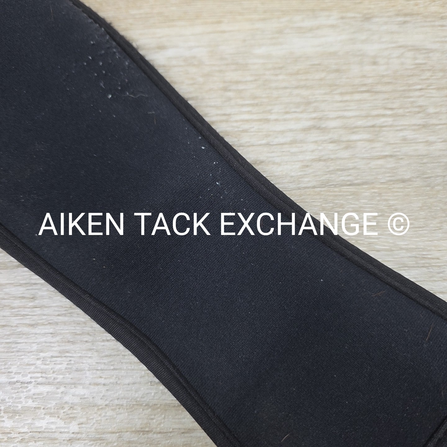 Lettia Memory Foam Clik Dressage Girth, Black, 28"