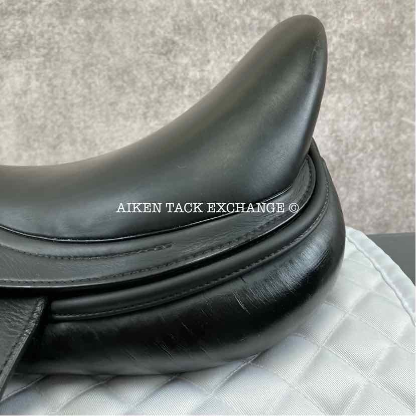 2011 Prestige Venus K Monoflap Dressage Saddle, 17" Seat, 33 Tree - MW, Wool Flocked Panels