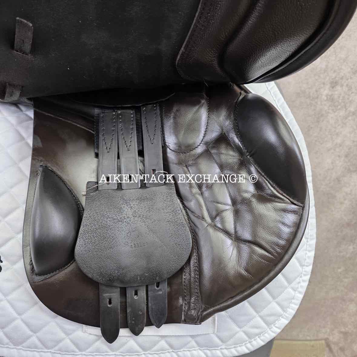 2013 Black Country Wexford Jump Saddle, 17.5" Seat, Medium Wide Tree, Wool Flocked Panels