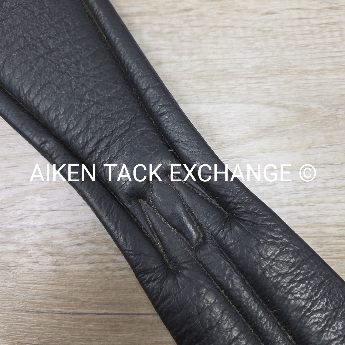 KL Select Red Barn Smart Girths, Black, 28"