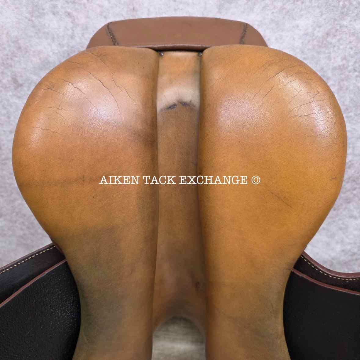 Collegiate Miller's USET Close Contact Jump Saddle, 16.5" Seat, Medium Tree, Foam Panels