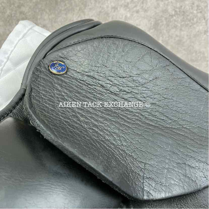 Hulsebos WB3 Dressage Saddle, 17" Seat, M/MW Tree, Wool Flocked Panels