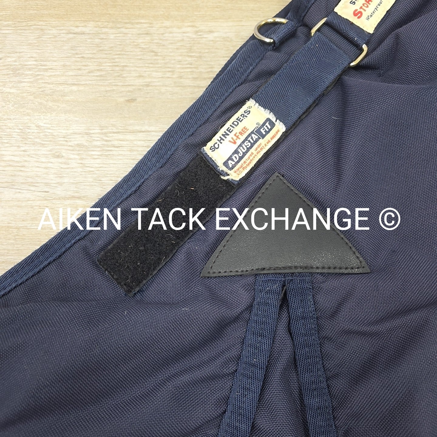 Schneiders Medium Weight Turnout Blanket, 72"