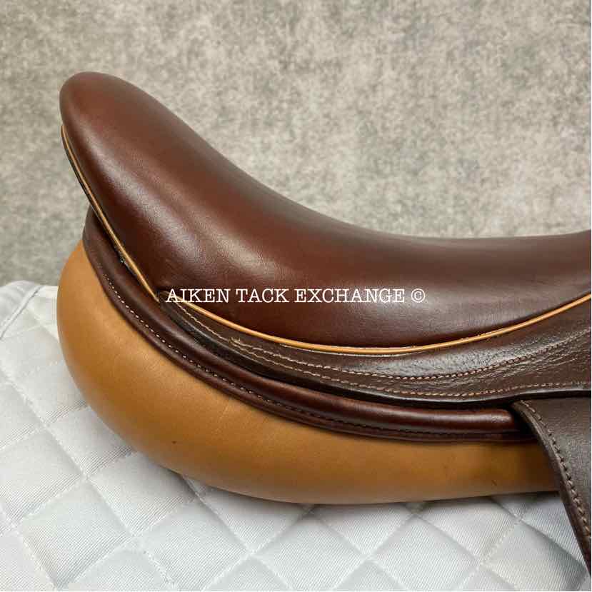 **SOLD** 2017 Pessoa Rodrigo Close Contact Jump Saddle, 16.5" Seat, Adjustable Tree - XCH Changeable Gullet, Foam Panels